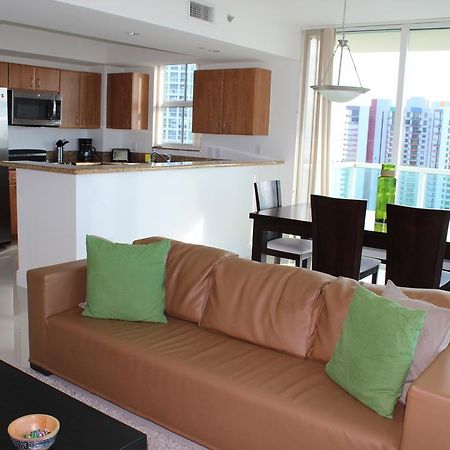 Lyx Suites At One Broadway In Brickell Miami Kültér fotó