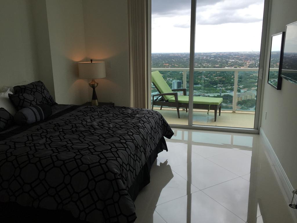 Lyx Suites At One Broadway In Brickell Miami Kültér fotó