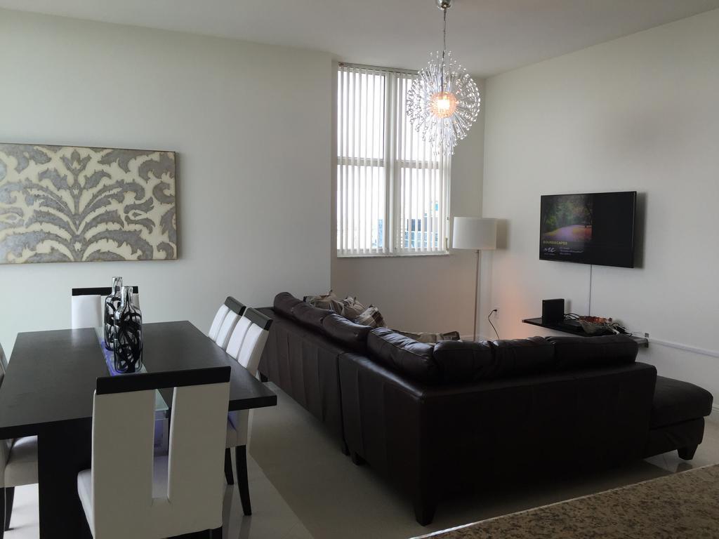 Lyx Suites At One Broadway In Brickell Miami Kültér fotó