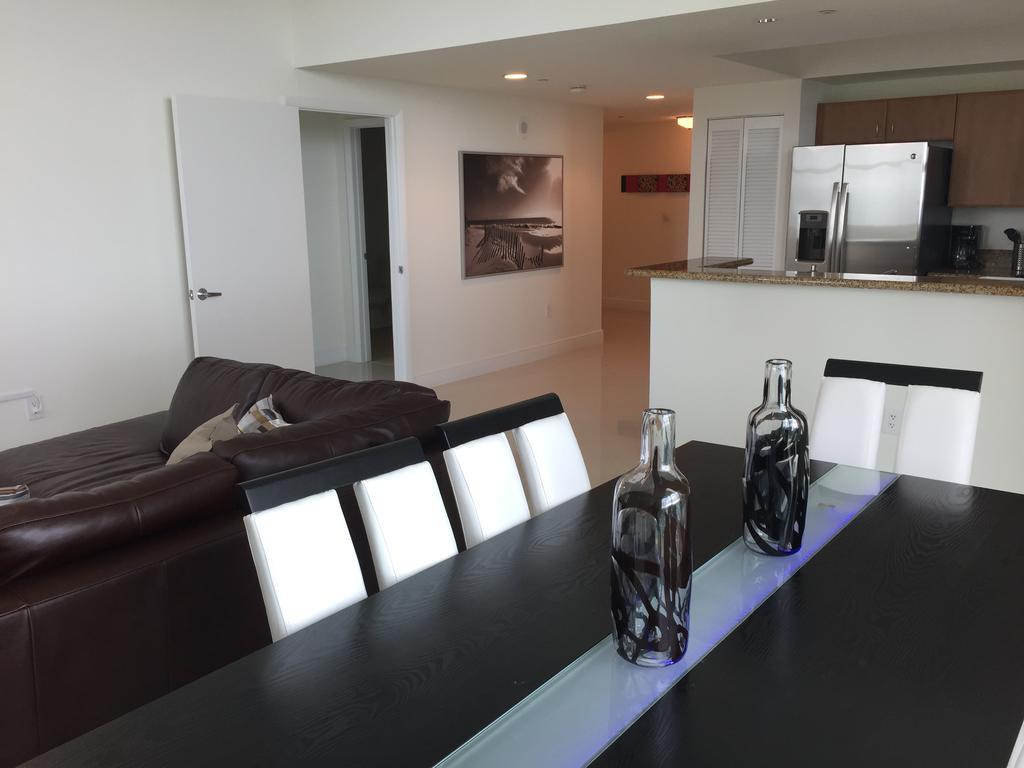 Lyx Suites At One Broadway In Brickell Miami Kültér fotó