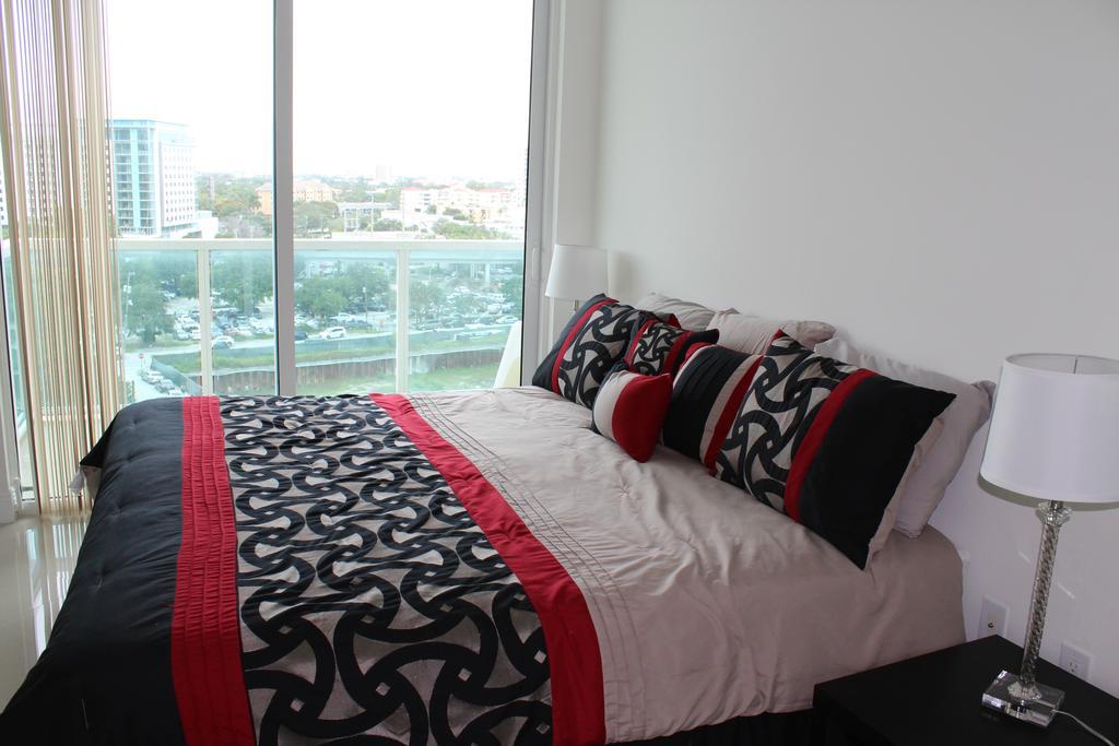 Lyx Suites At One Broadway In Brickell Miami Kültér fotó