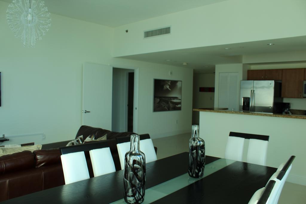 Lyx Suites At One Broadway In Brickell Miami Kültér fotó