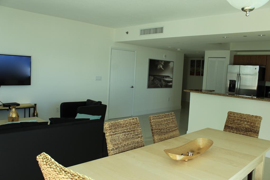 Lyx Suites At One Broadway In Brickell Miami Kültér fotó