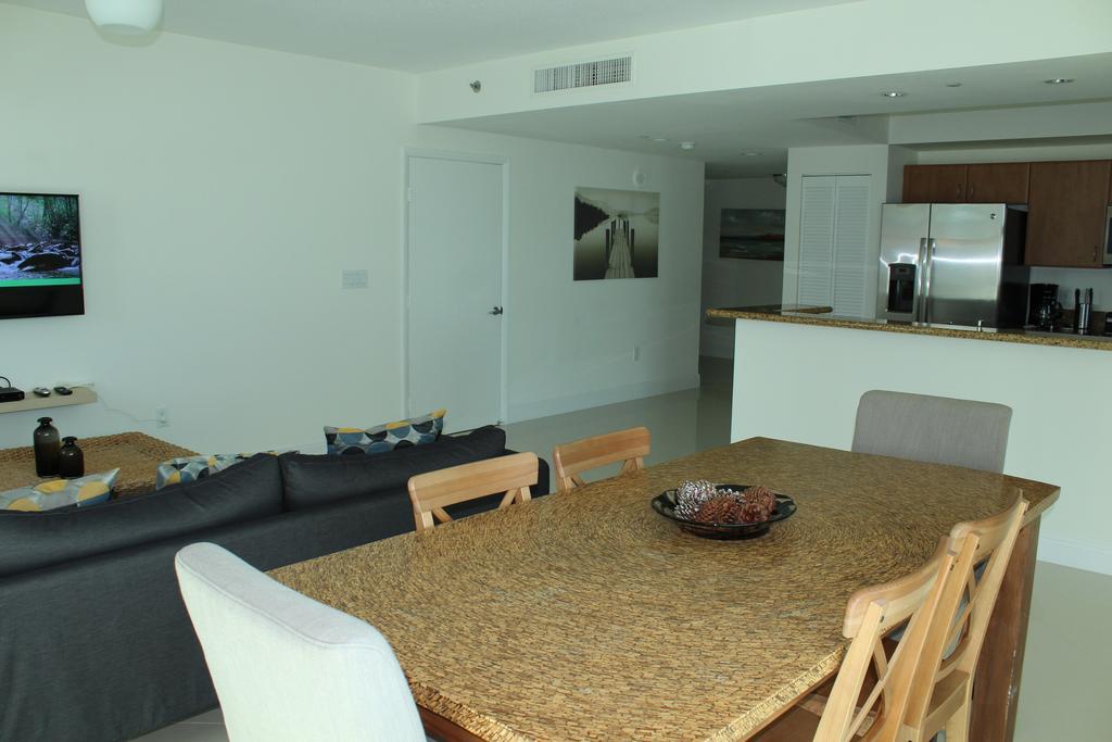 Lyx Suites At One Broadway In Brickell Miami Kültér fotó