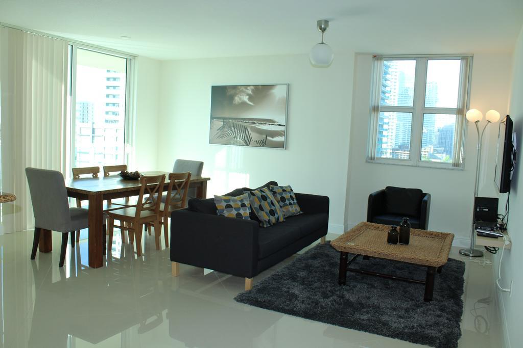 Lyx Suites At One Broadway In Brickell Miami Kültér fotó