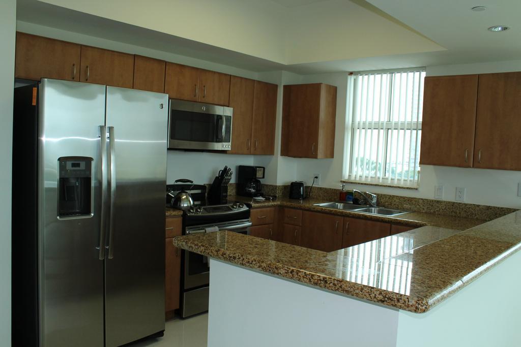 Lyx Suites At One Broadway In Brickell Miami Kültér fotó